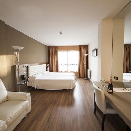Hotel Duero Laguna de Duero Luaran gambar