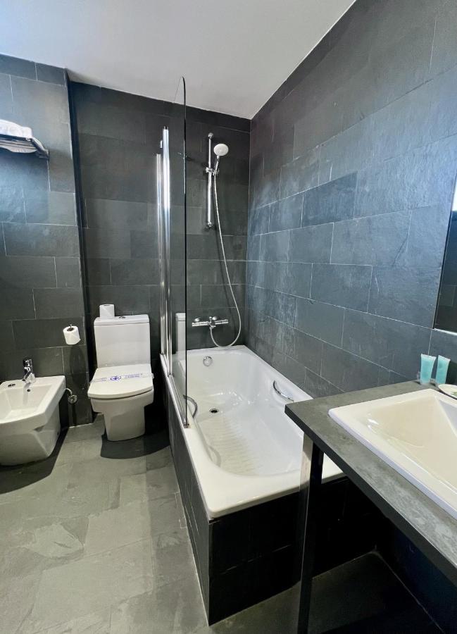 Hotel Duero Laguna de Duero Luaran gambar