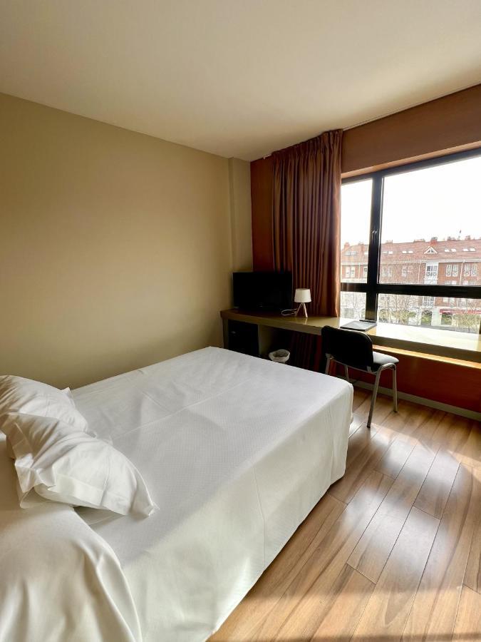 Hotel Duero Laguna de Duero Luaran gambar