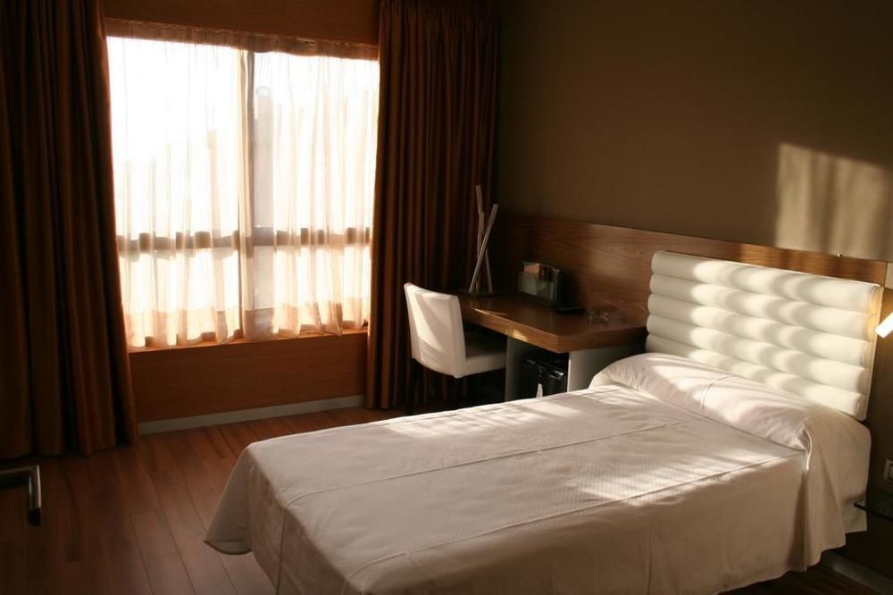 Hotel Duero Laguna de Duero Luaran gambar