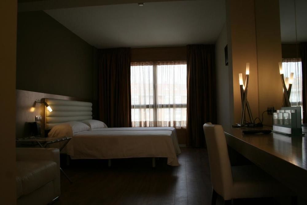 Hotel Duero Laguna de Duero Luaran gambar