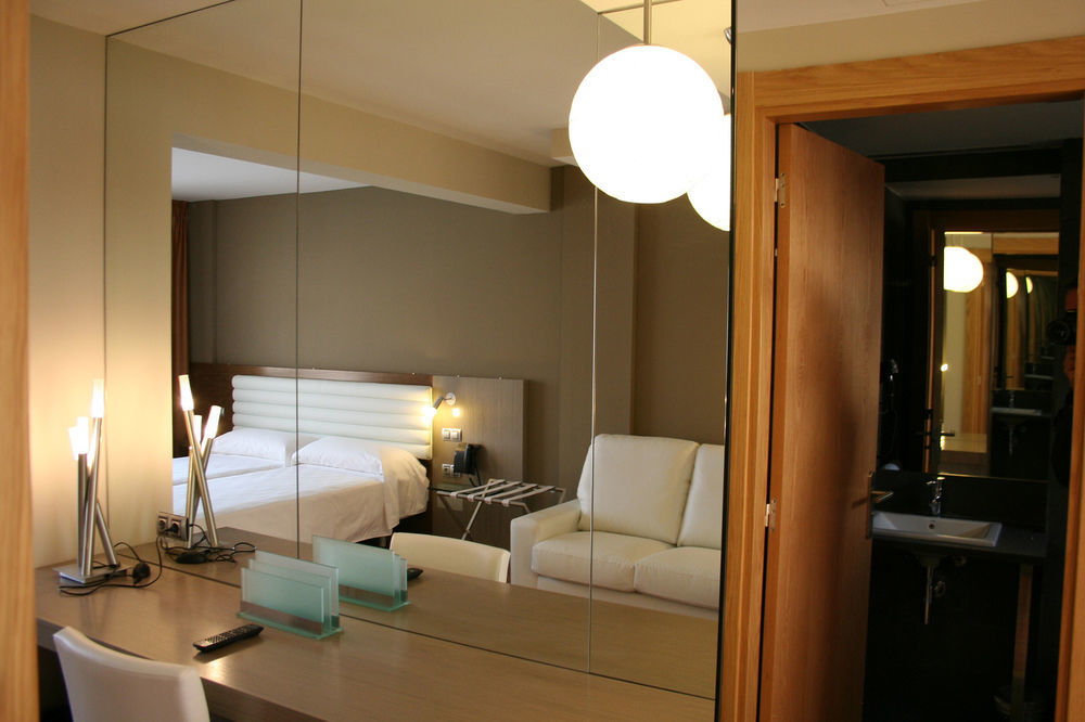 Hotel Duero Laguna de Duero Luaran gambar