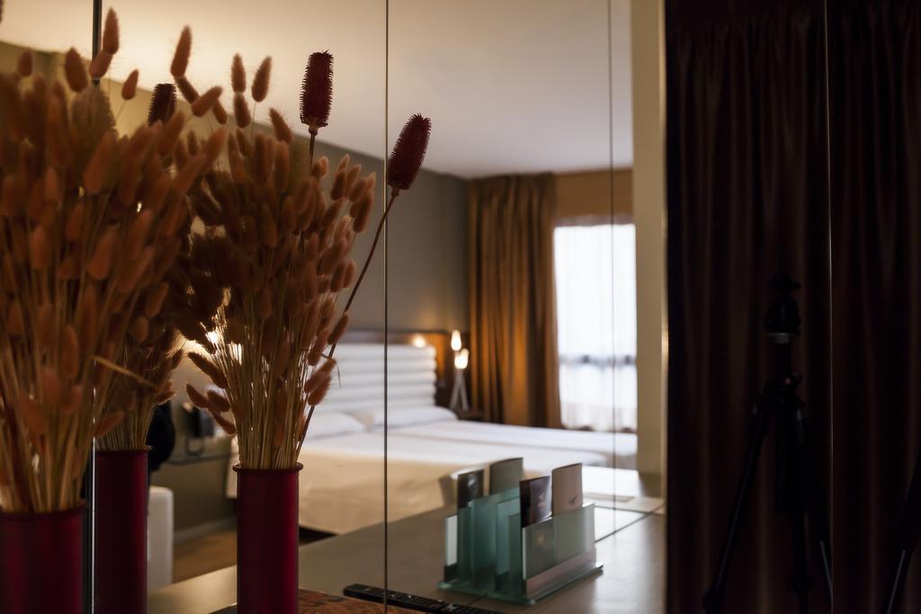 Hotel Duero Laguna de Duero Luaran gambar